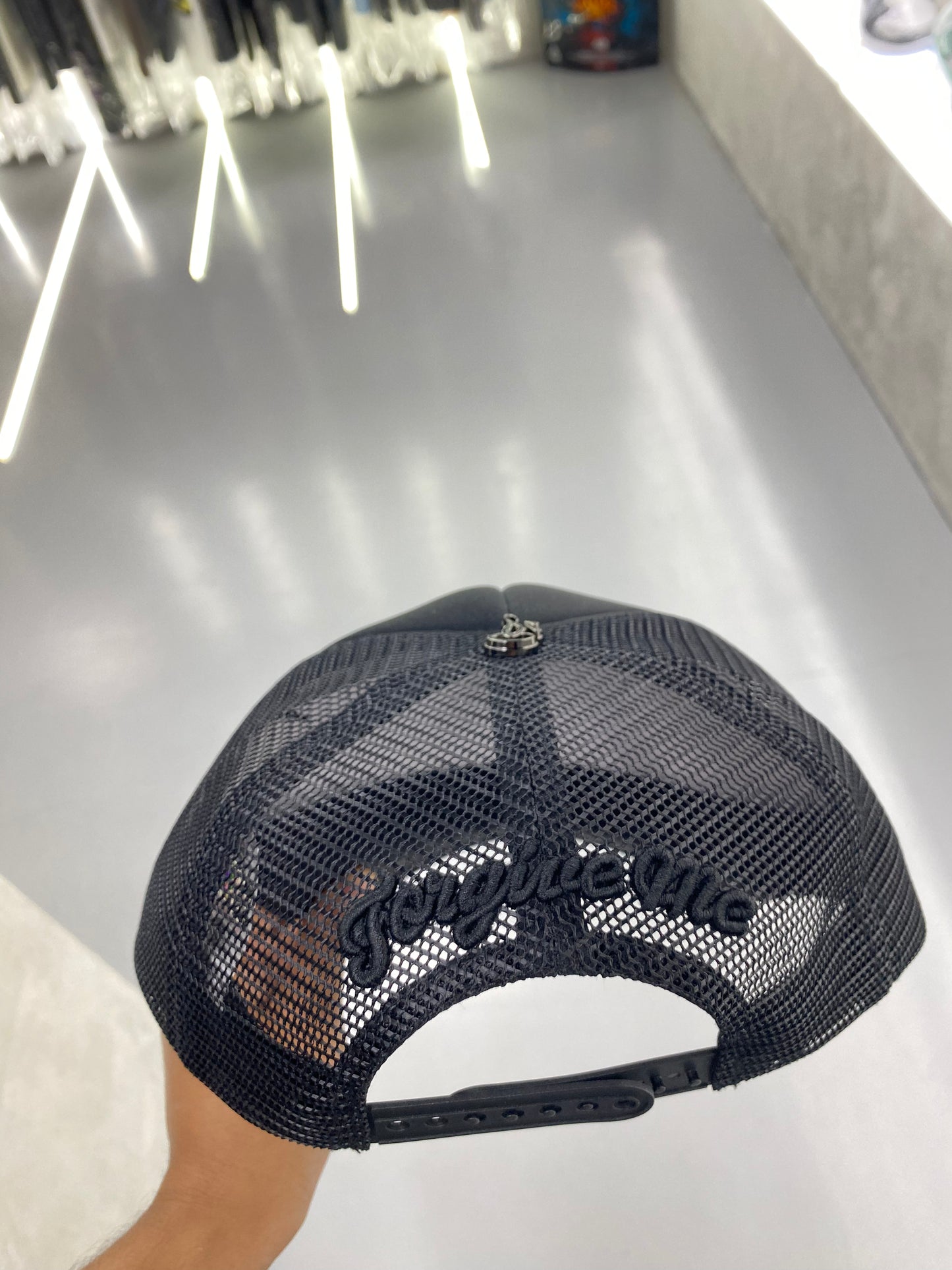 Synaworld by Central Cee trucker cap black