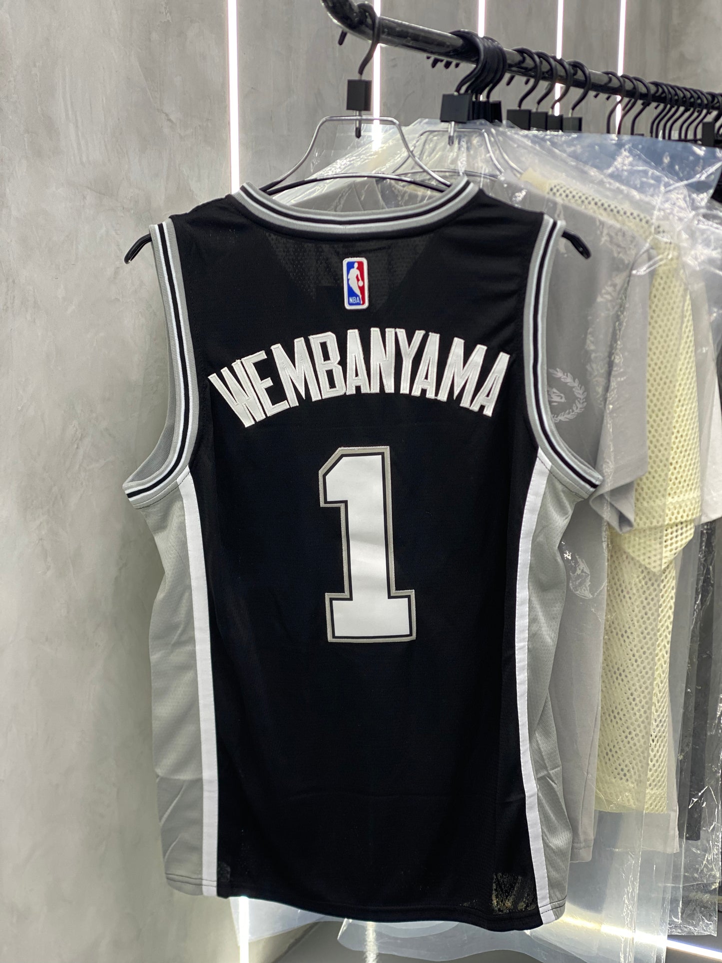 San Antonio Spurs Victor Wembanyama Jersey 1 (Fans Edition)