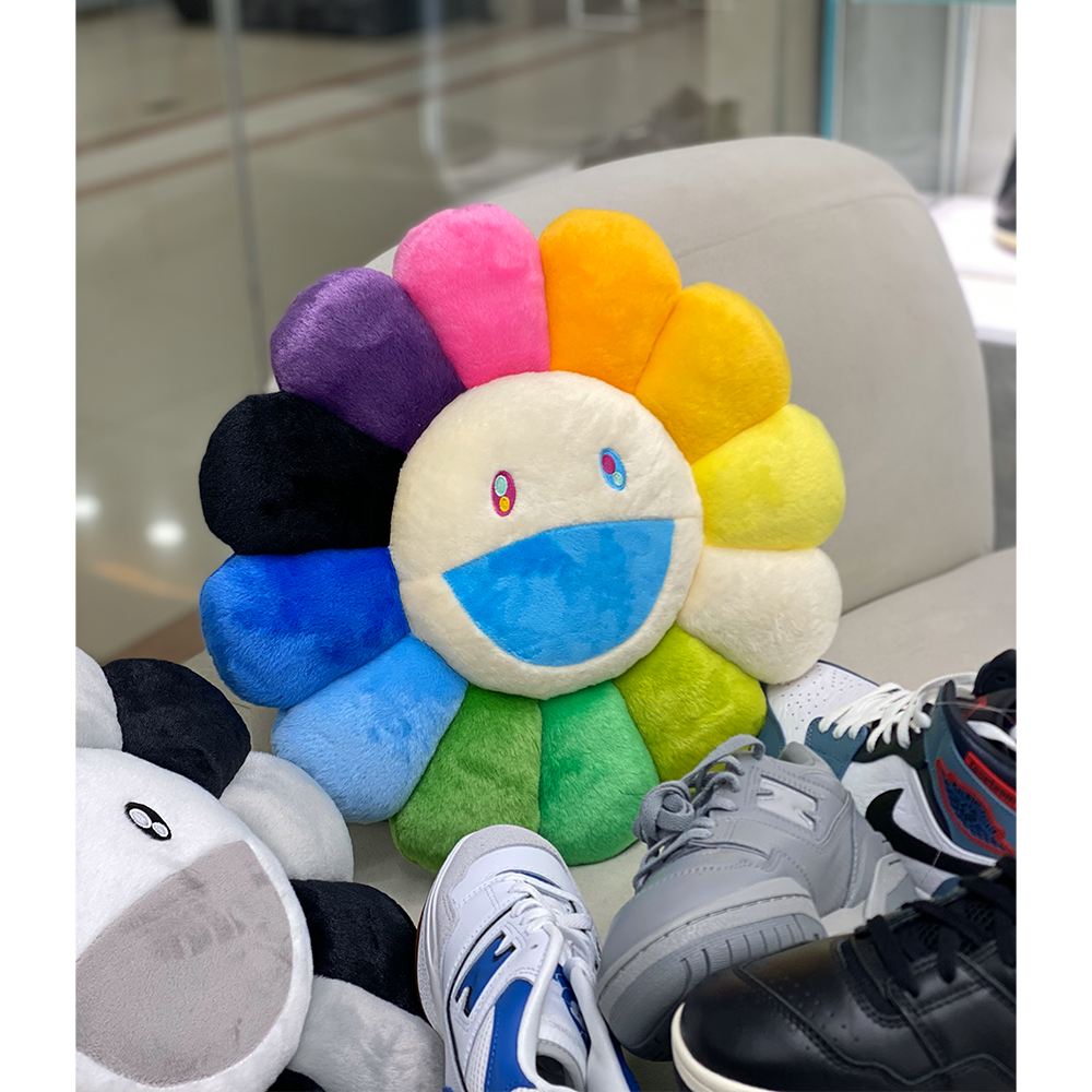 Takashi Murakami Flower Plush Rainbow/Yellow