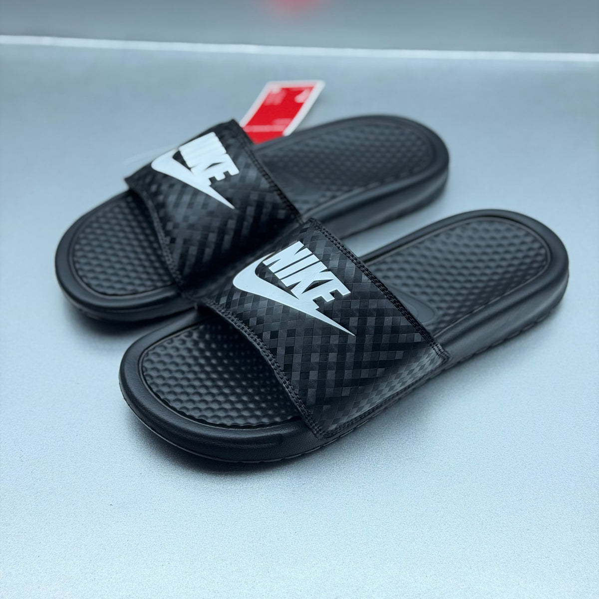 Nike Benassi JDI Slides
