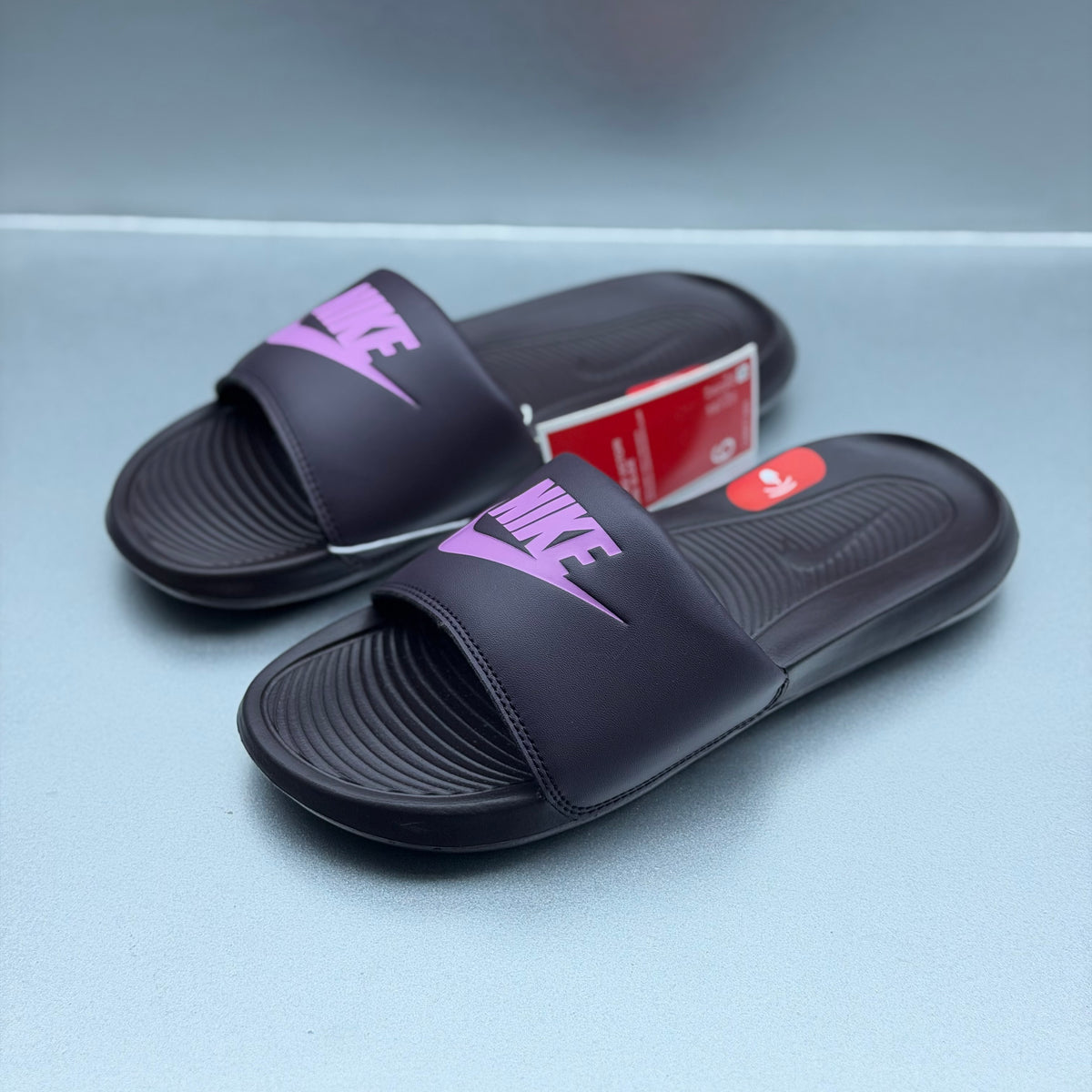 Nike Victori One Slides