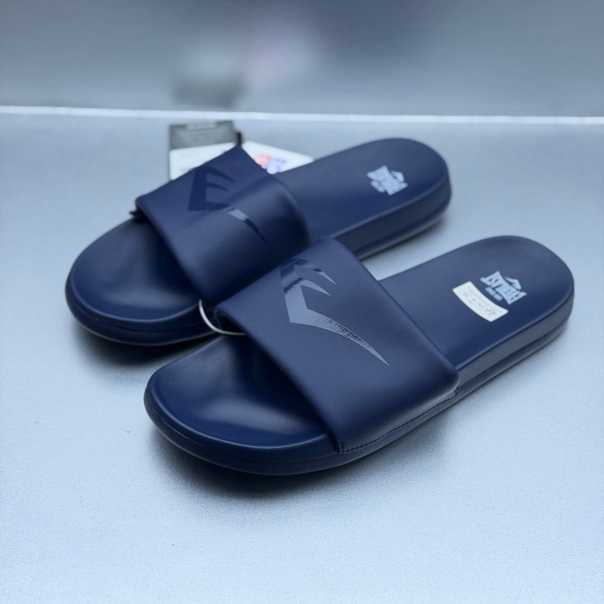 Everlast Slides