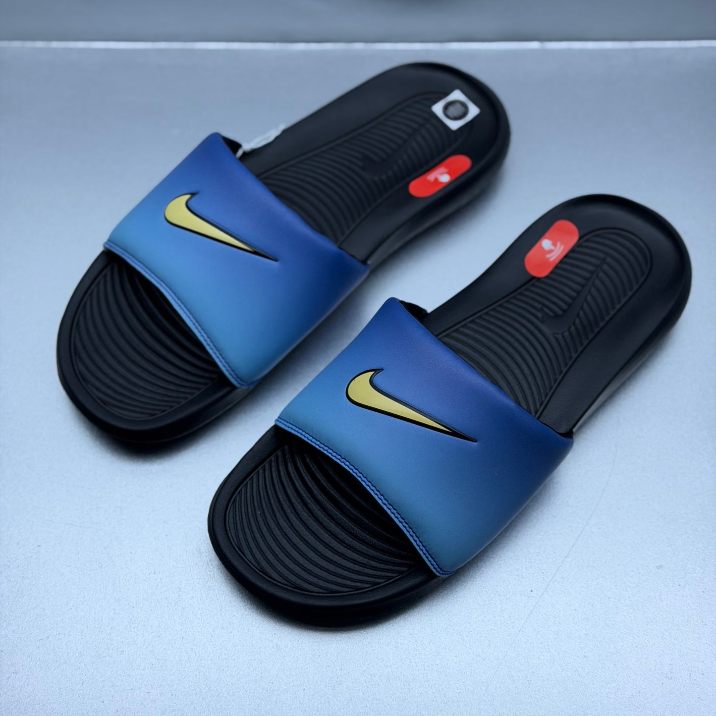 Nike Victori One Slide "Hyper Blue Sky Blue Black Chamois"