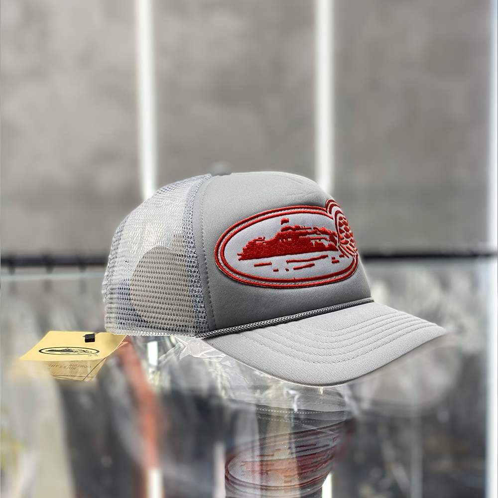 Corteiz Wing Trucker Hat Grey/Red
