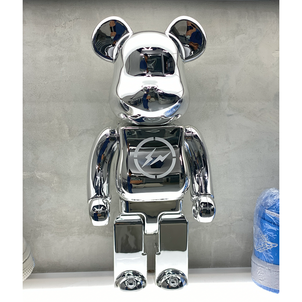Bearbricks x The Conveni Fragment 400%